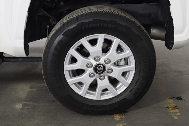 Used 2025 Toyota Tacoma SR5 RWD image 34