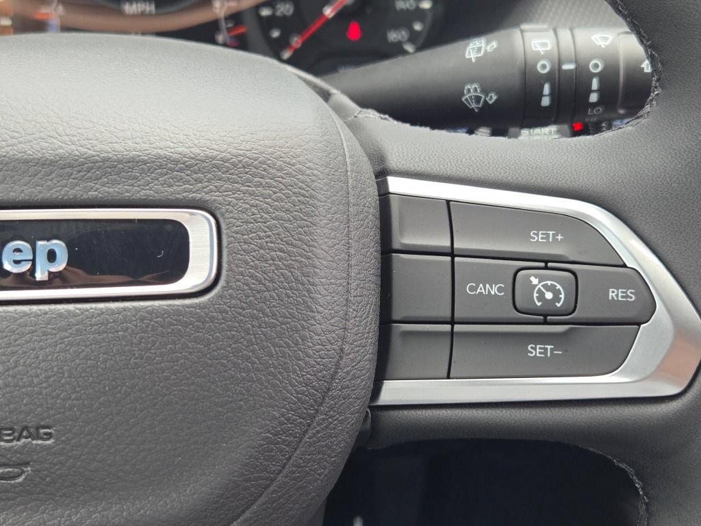 New 2026 Jeep Compass Latitude AWD/4WD image 35