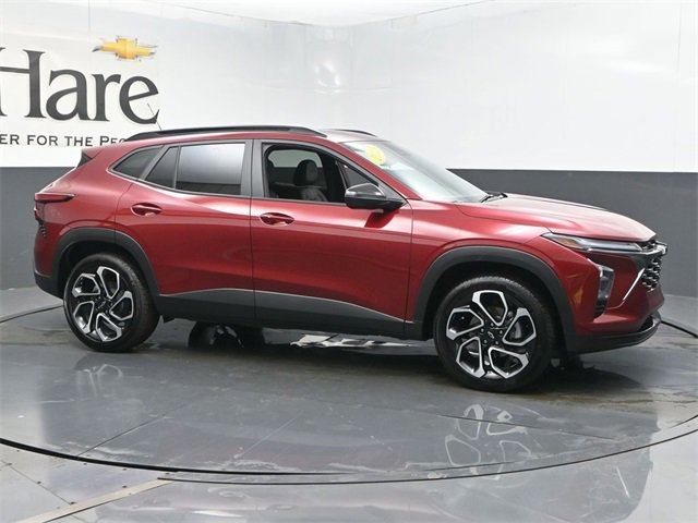 Used 2025 Chevrolet Trax RS w/ Sunroof Package