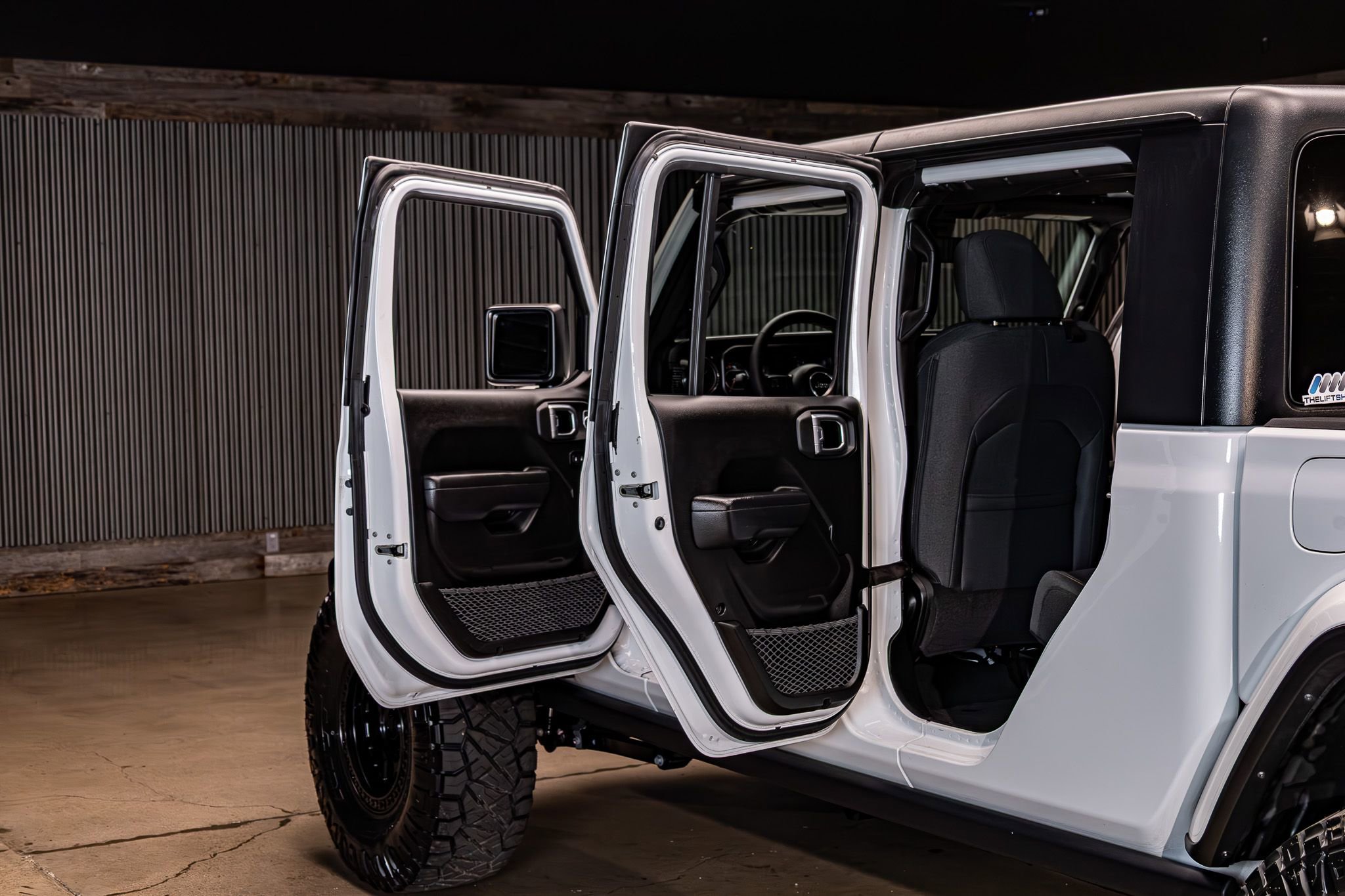 Used 2025 Jeep Gladiator Willys image 21