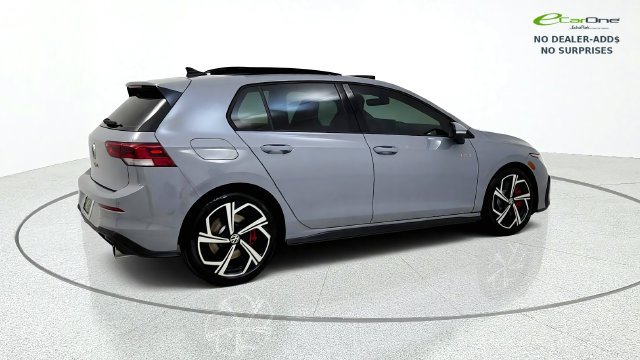Used 2025 Volkswagen GTI SE FWD image 9