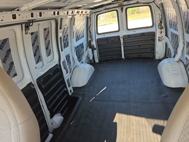 Used 2019 Chevrolet Express 2500 w/ Driver Convenience Package image 27