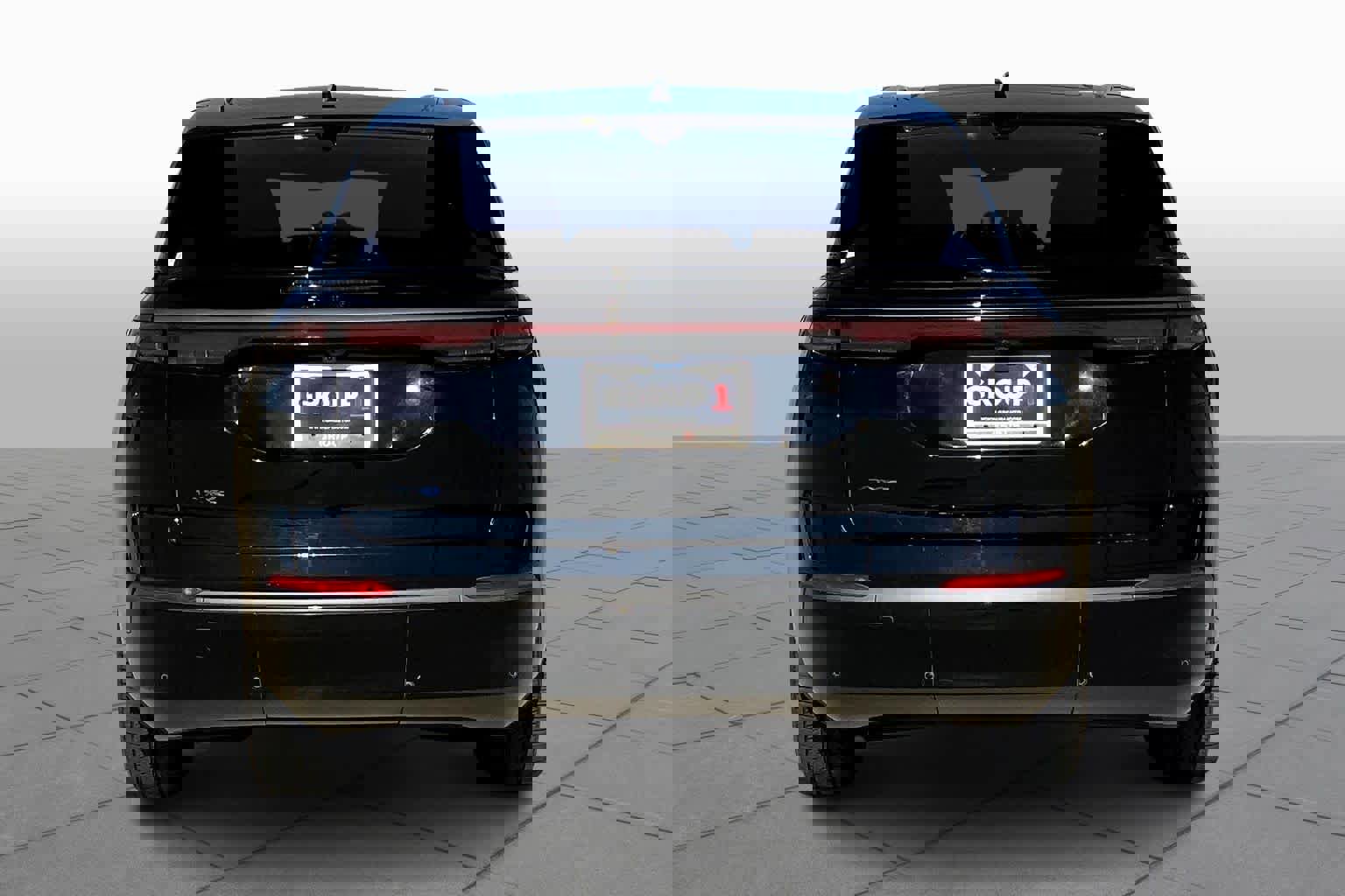 Used 2024 Jeep Wagoneer Launch Edition image 8