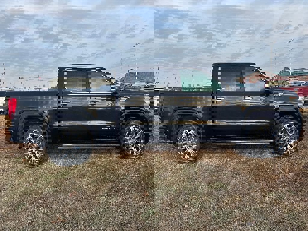 New 2026 GMC Sierra 1500 Denali w/ Denali Reserve Package image 4