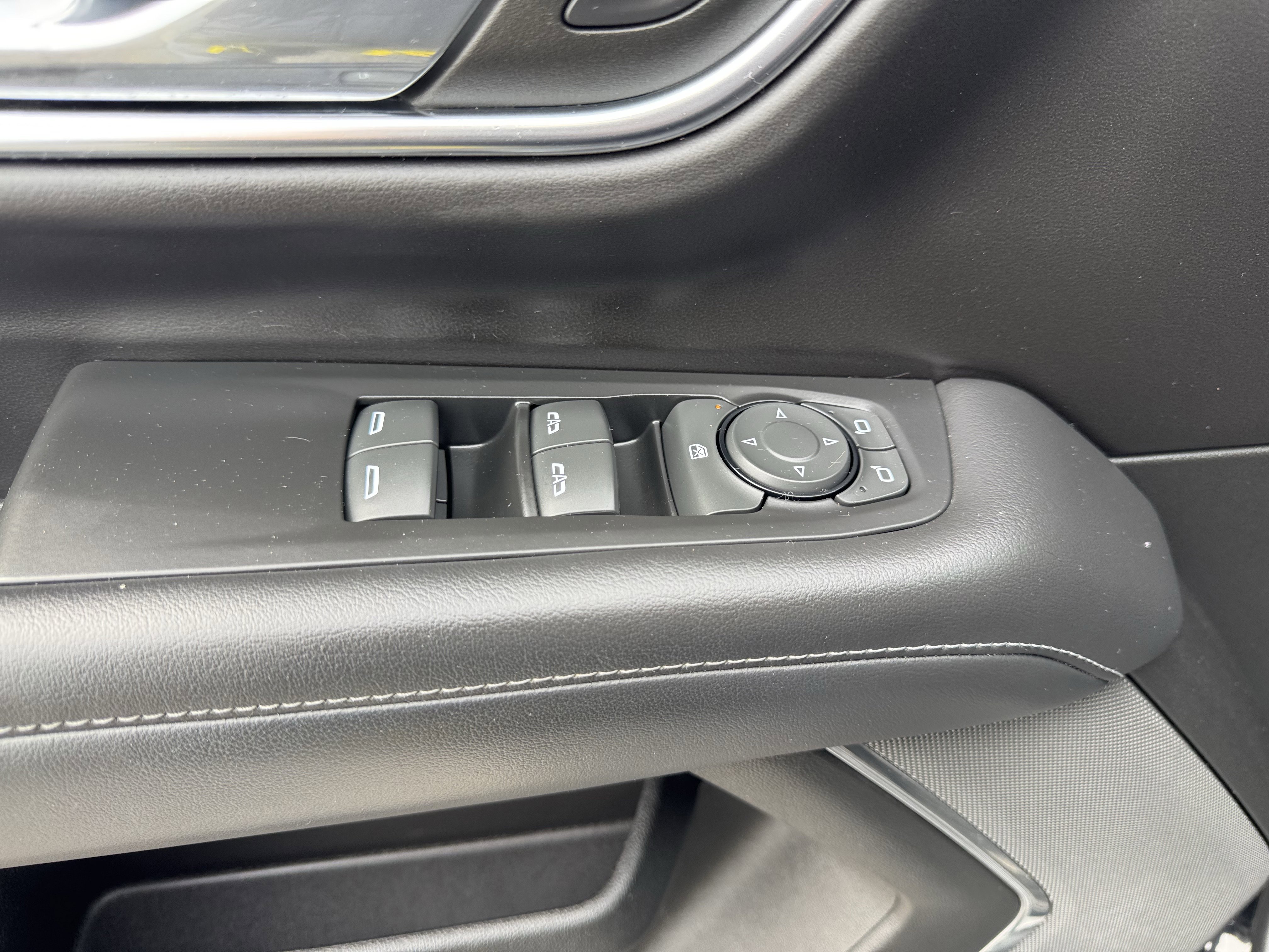 Used 2023 Chevrolet Tahoe LS image 11