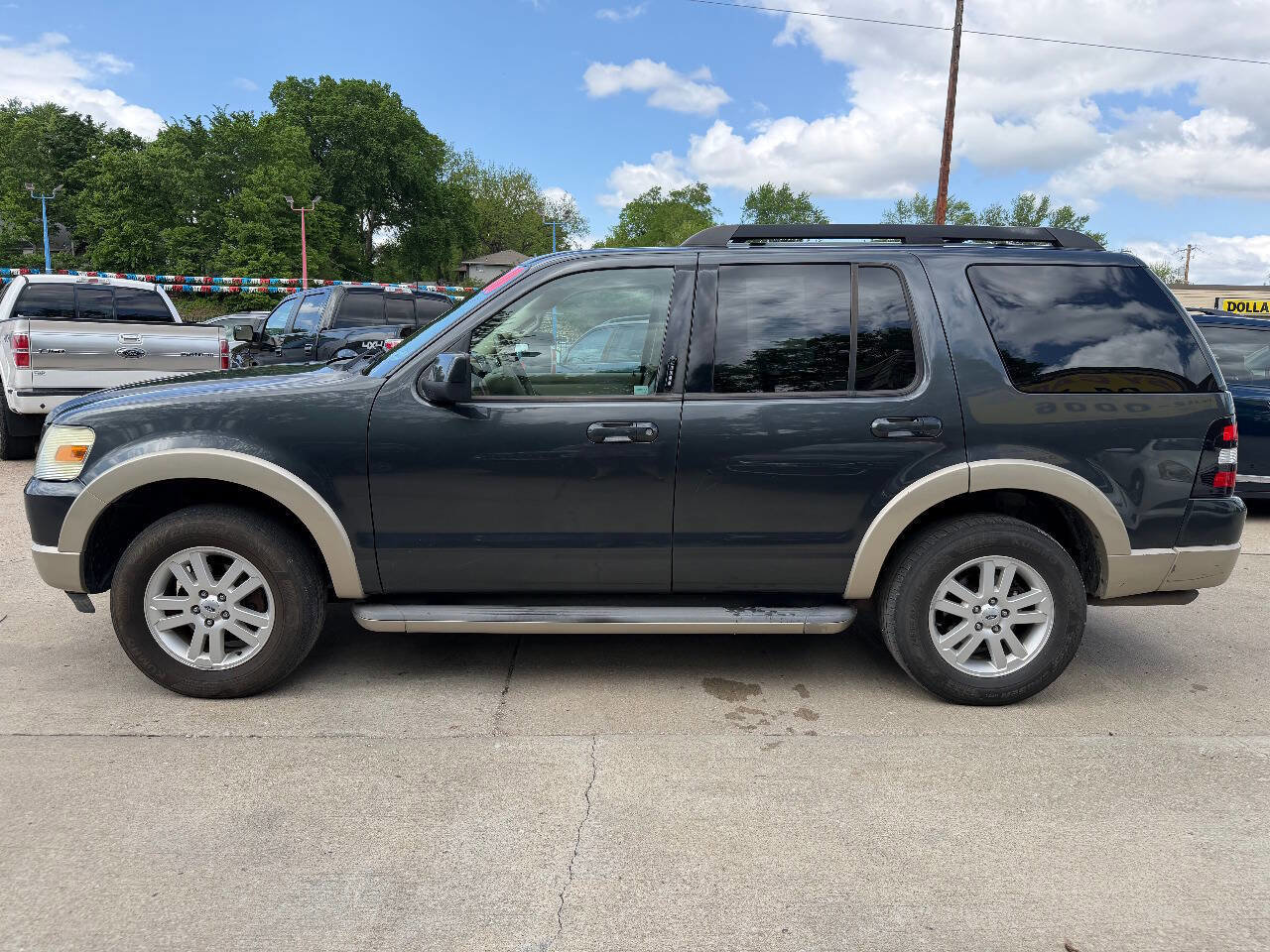 Used 2010 Ford Explorer Eddie Bauer AWD/4WD image 4