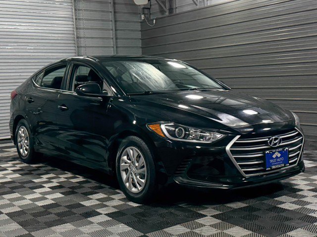 Used 2018 Hyundai Elantra SE w/ Cargo Package image 4