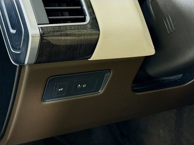 Used 2020 Land Rover Range Rover Sport HSE image 10