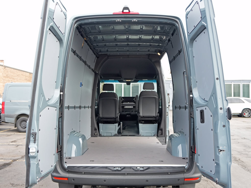 Used 2026 Mercedes-Benz Sprinter 2500 image 5