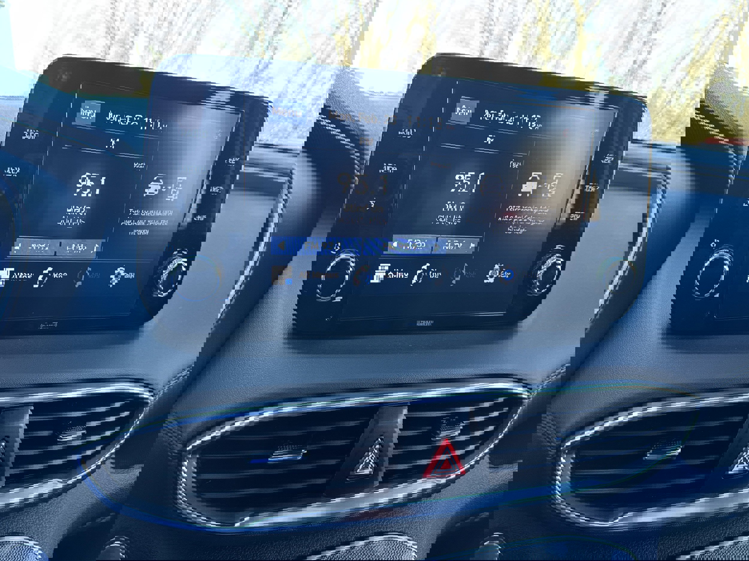 Used 2021 Hyundai Santa Fe SEL w/ Convenience Package image 16