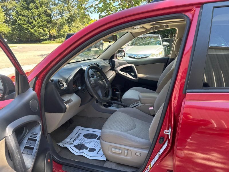 Used 2007 Toyota RAV4 Limited AWD/4WD image 14
