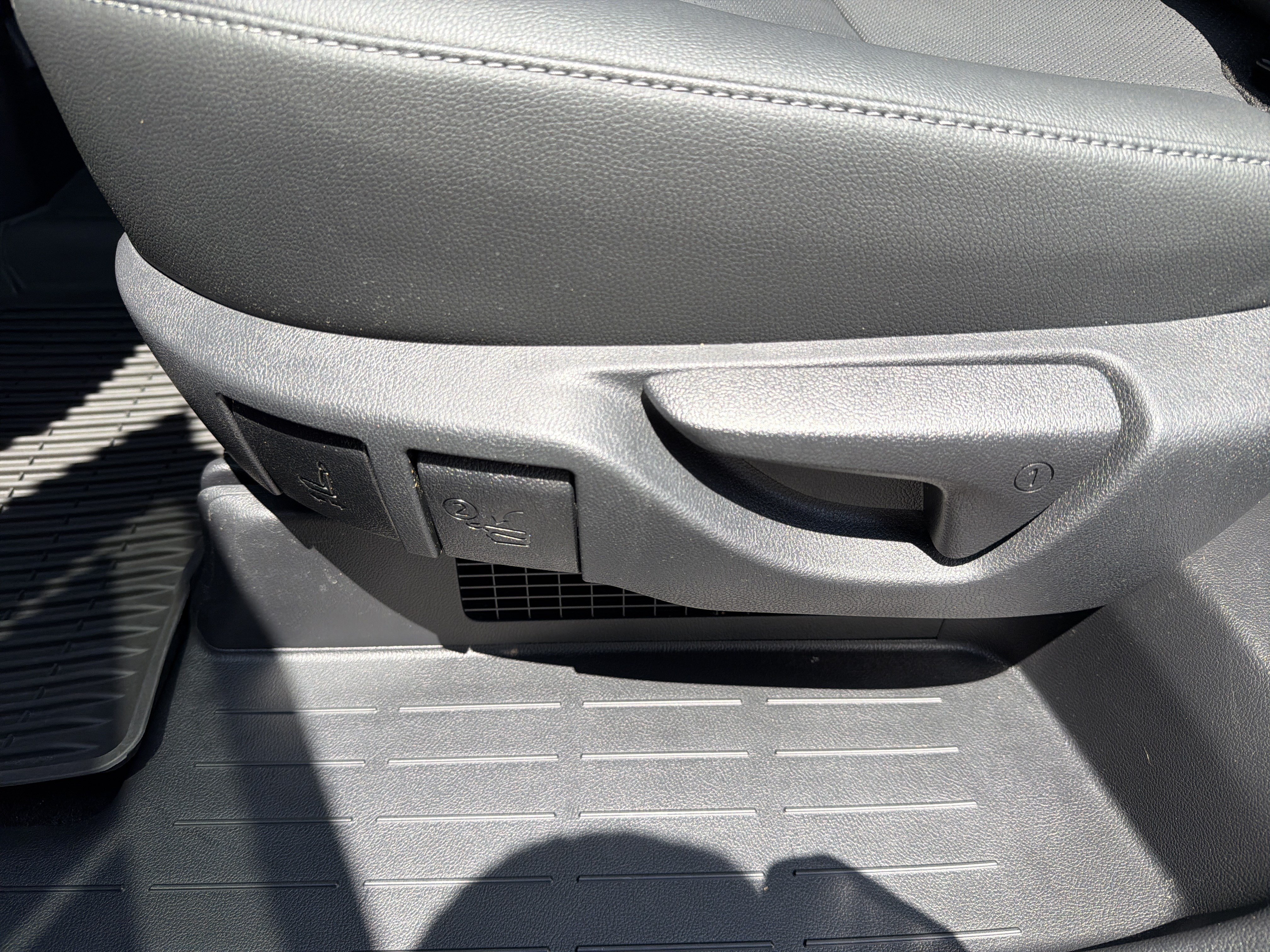 Used 2024 Toyota Grand Highlander AWD Hybrid image 66