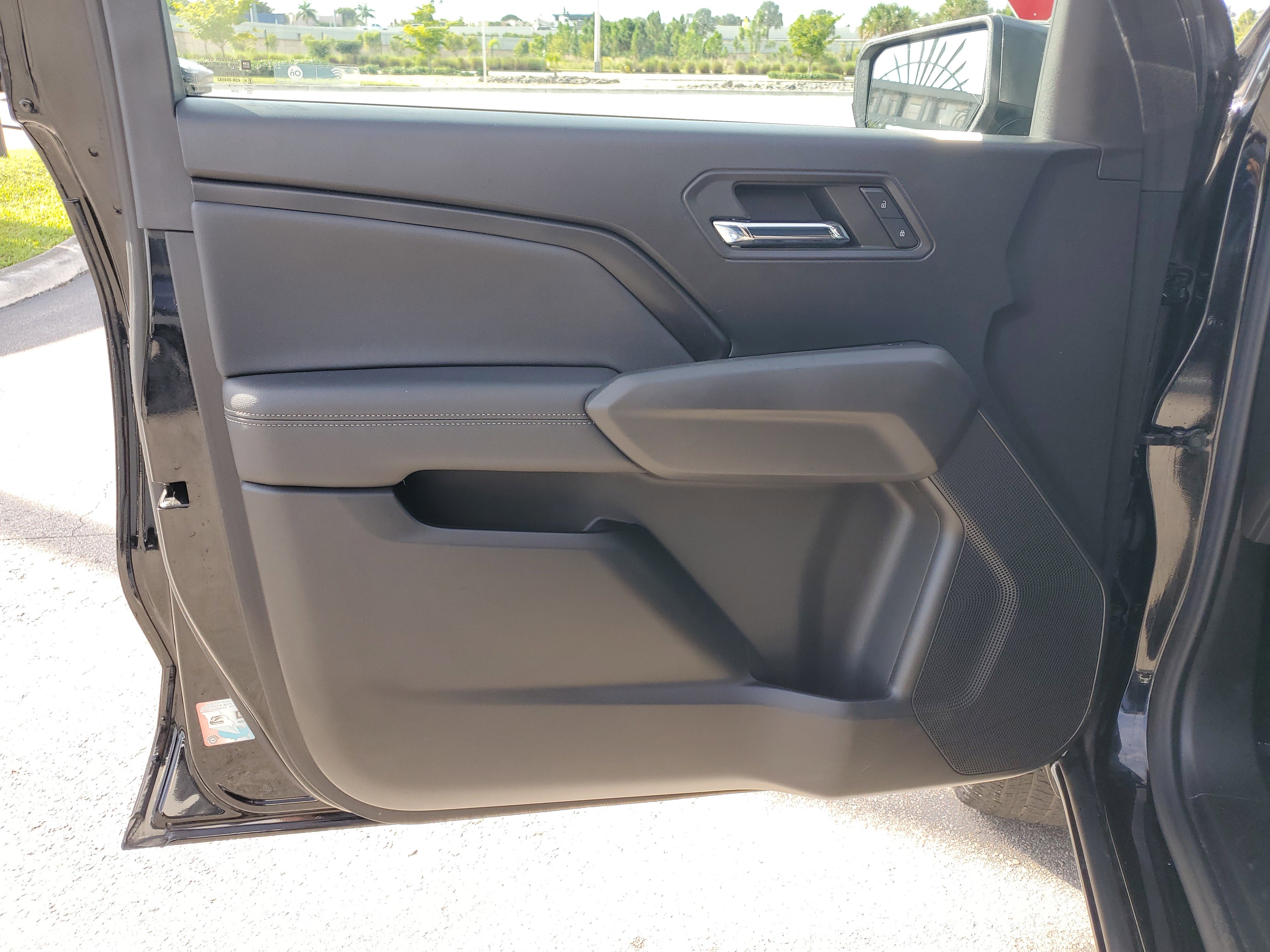 Used 2023 Chevrolet Colorado LT w/ LT Convenience Package III image 26