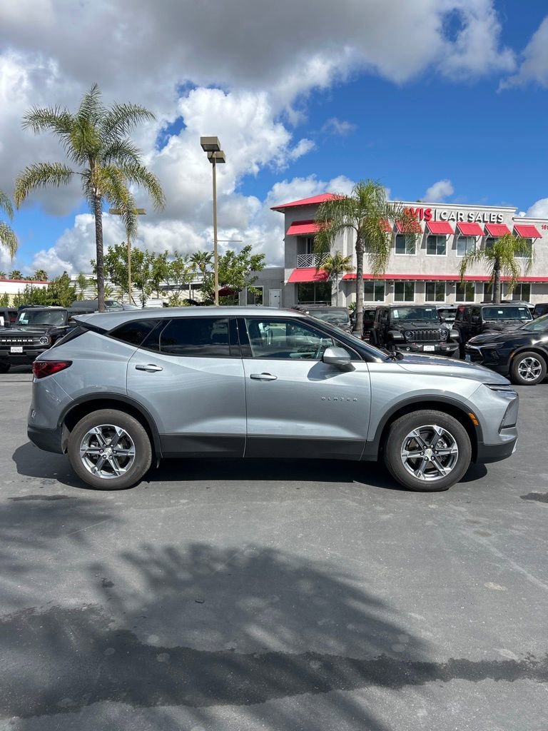 Used 2025 Chevrolet Blazer LT image 7