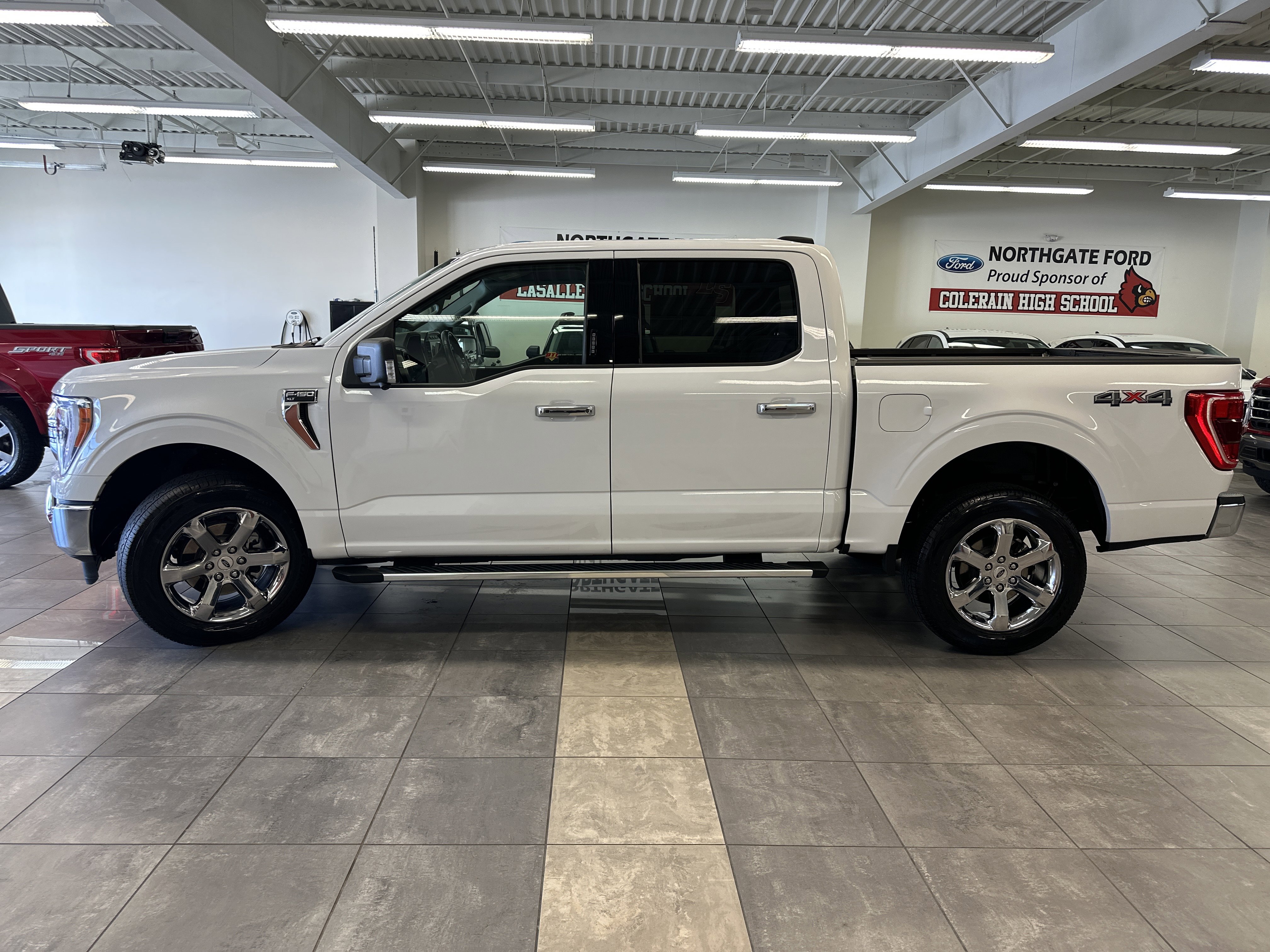 Certified 2022 Ford F150 XLT w/ Equipment Group 302A High image 18