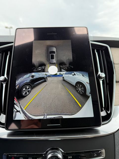 New 2026 Volvo XC90 B6 Plus w/ Protection Package Premier image 23