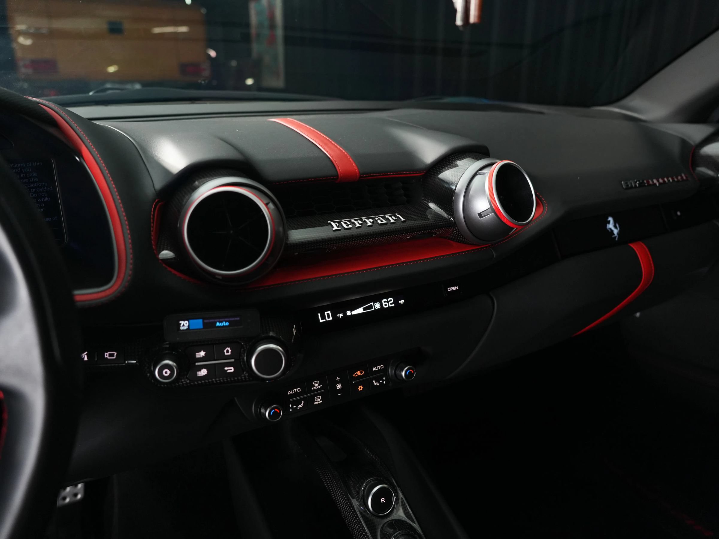 Used 2019 Ferrari 812 Superfast RWD image 19