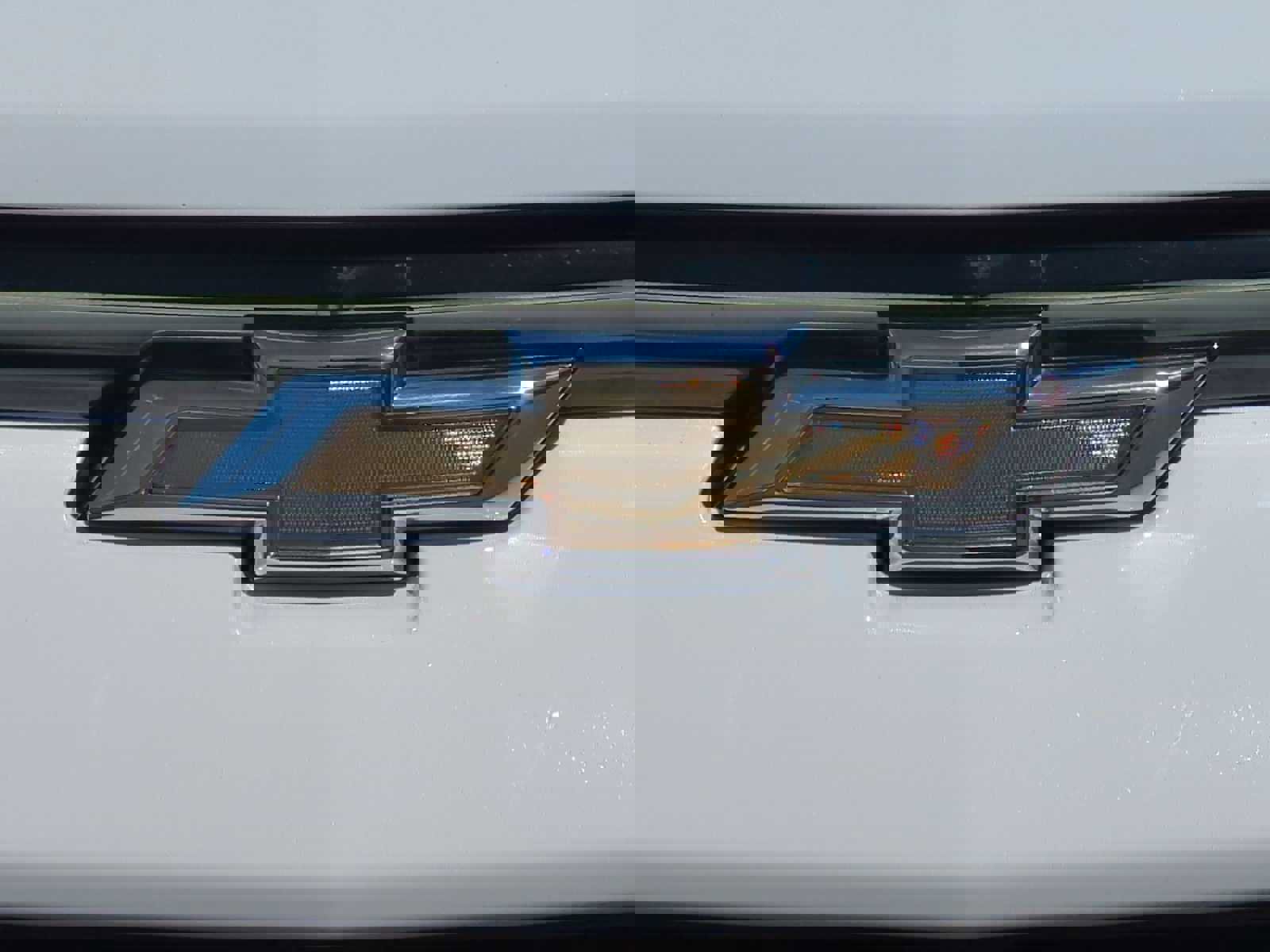 Used 2025 Chevrolet Equinox EV LT w/ Convenience Package image 8