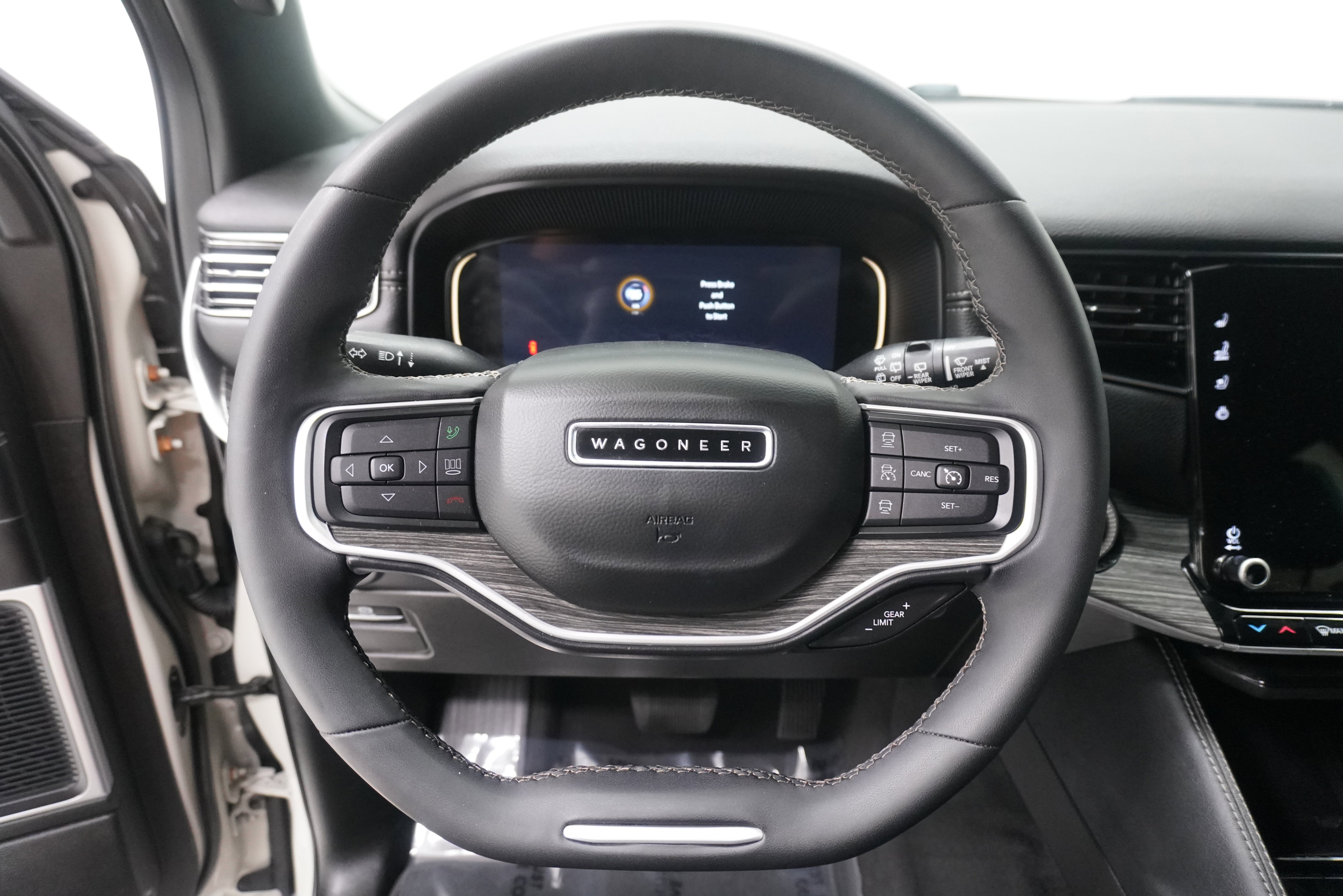 Used 2022 Jeep Wagoneer Series III AWD/4WD image 20