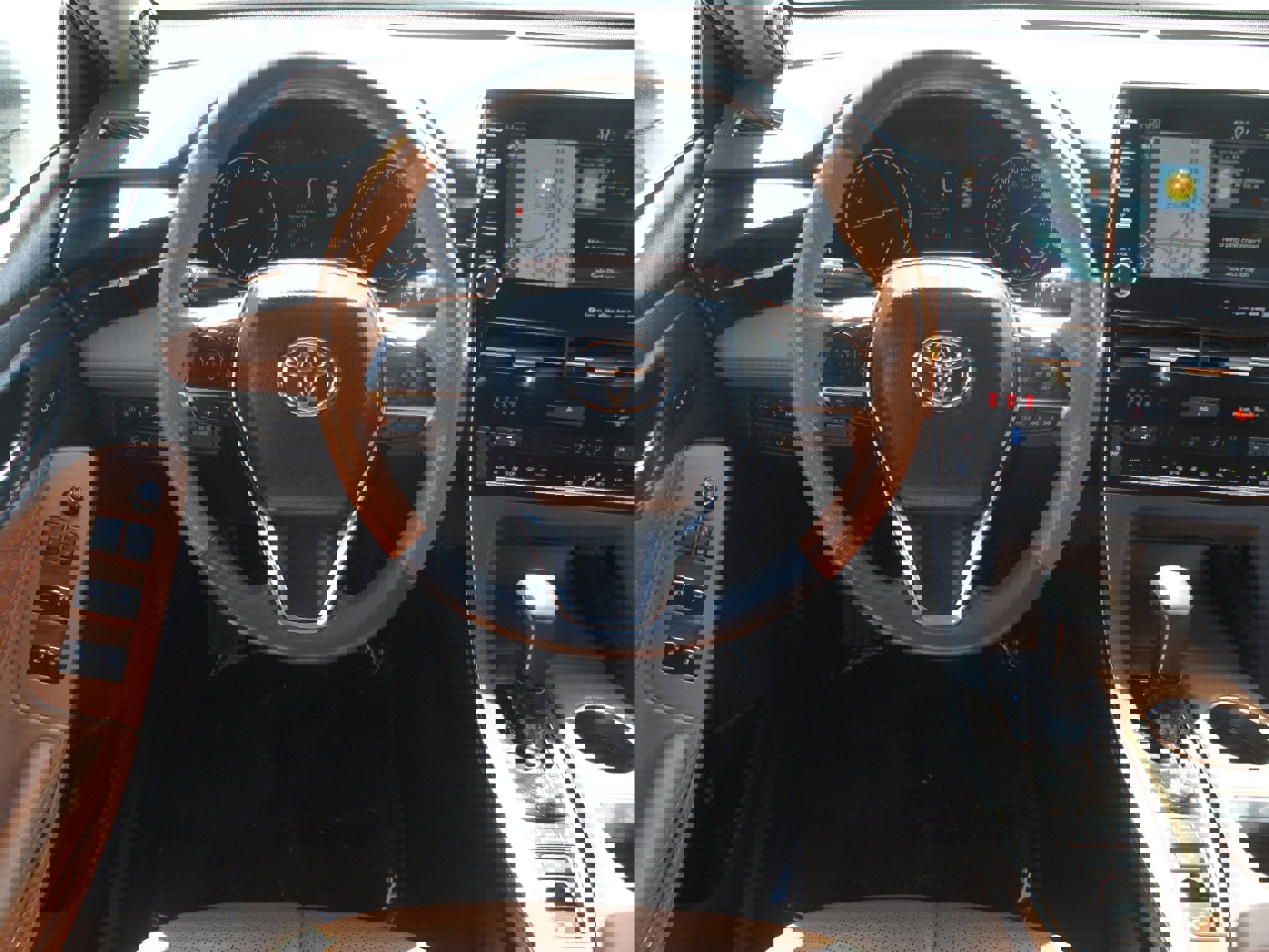 Used 2019 Toyota Avalon Limited w/ Advanced Safety Package image 5