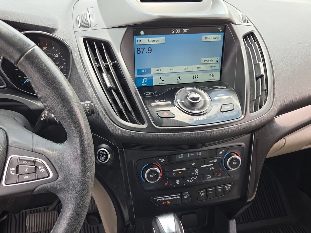 Used 2018 Ford Escape Titanium FWD image 17