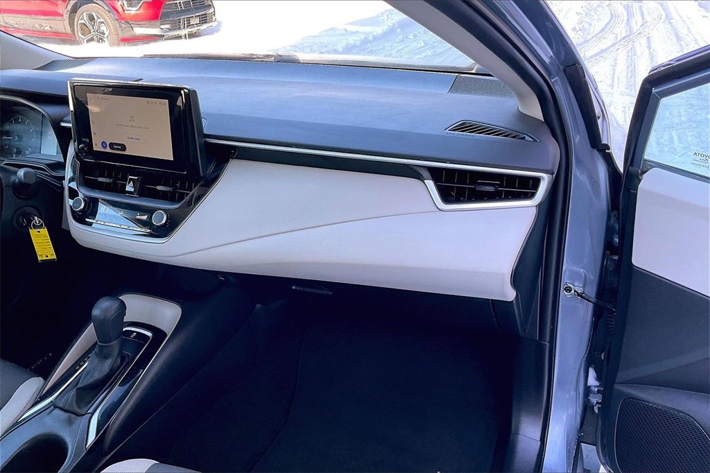 Used 2024 Toyota Corolla LE image 16