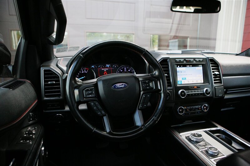 Used 2019 Ford Expedition Limited w/ Equipment Group 303A AWD/4WD image 14