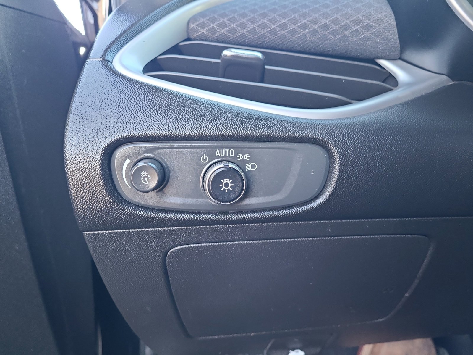 Used 2024 Chevrolet Malibu LS image 22