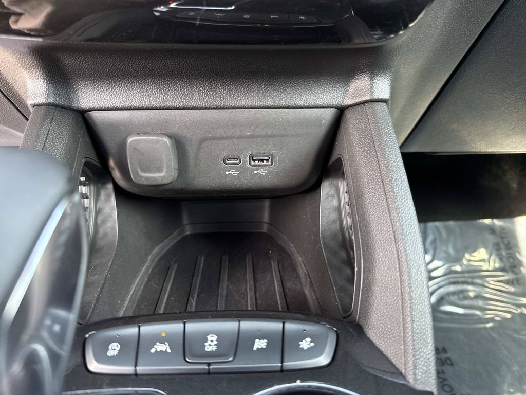 Used 2024 Chevrolet TrailBlazer RS FWD image 29