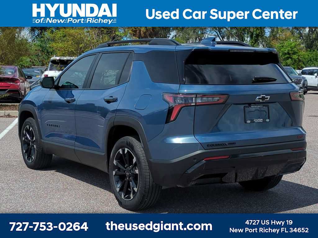 Used 2026 Chevrolet Equinox RS w/ Convenience Package III AWD/4WD image 3