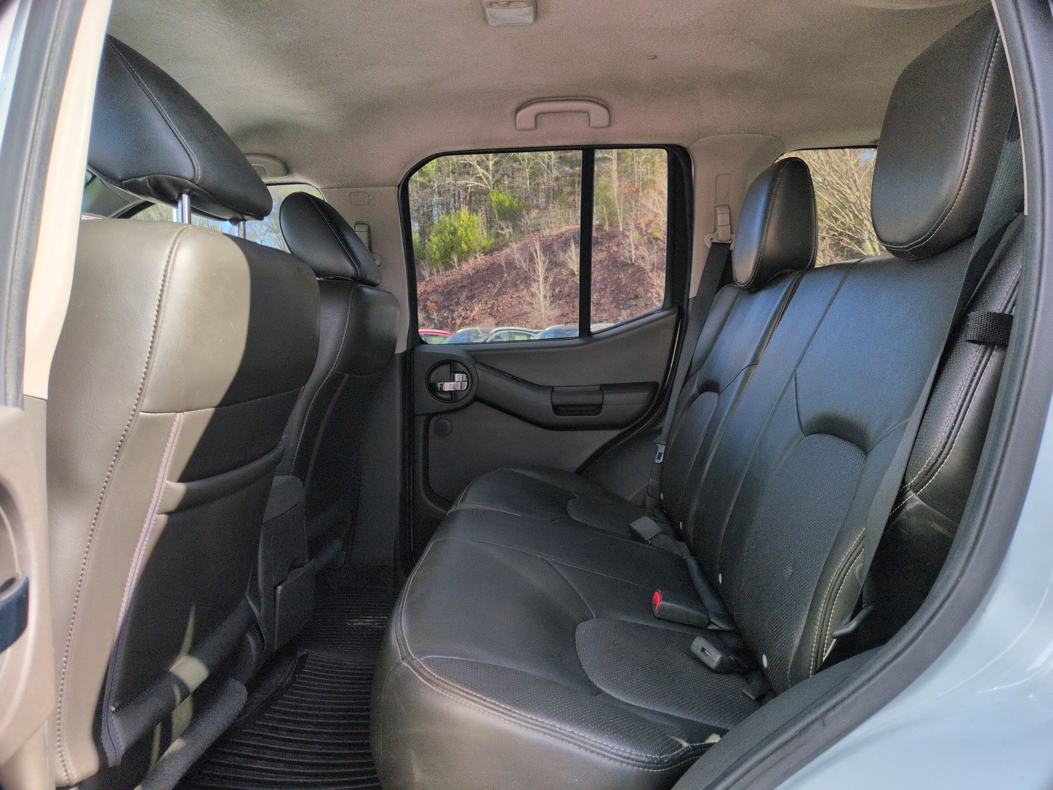 Used 2014 Nissan Xterra PRO-4X w/ Pro-4x Leather Package image 15
