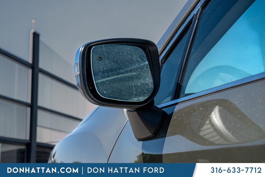 Used 2022 Subaru Ascent Touring AWD/4WD image 31