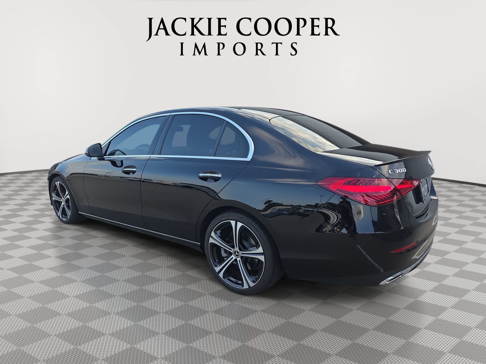 Used 2023 Mercedes-Benz C 300 Sedan image 7