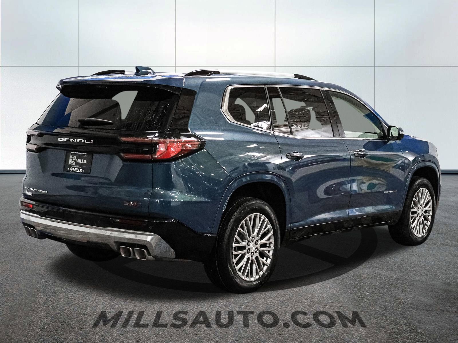 New 2026 GMC Acadia Denali w/ Super Cruise Package image 8