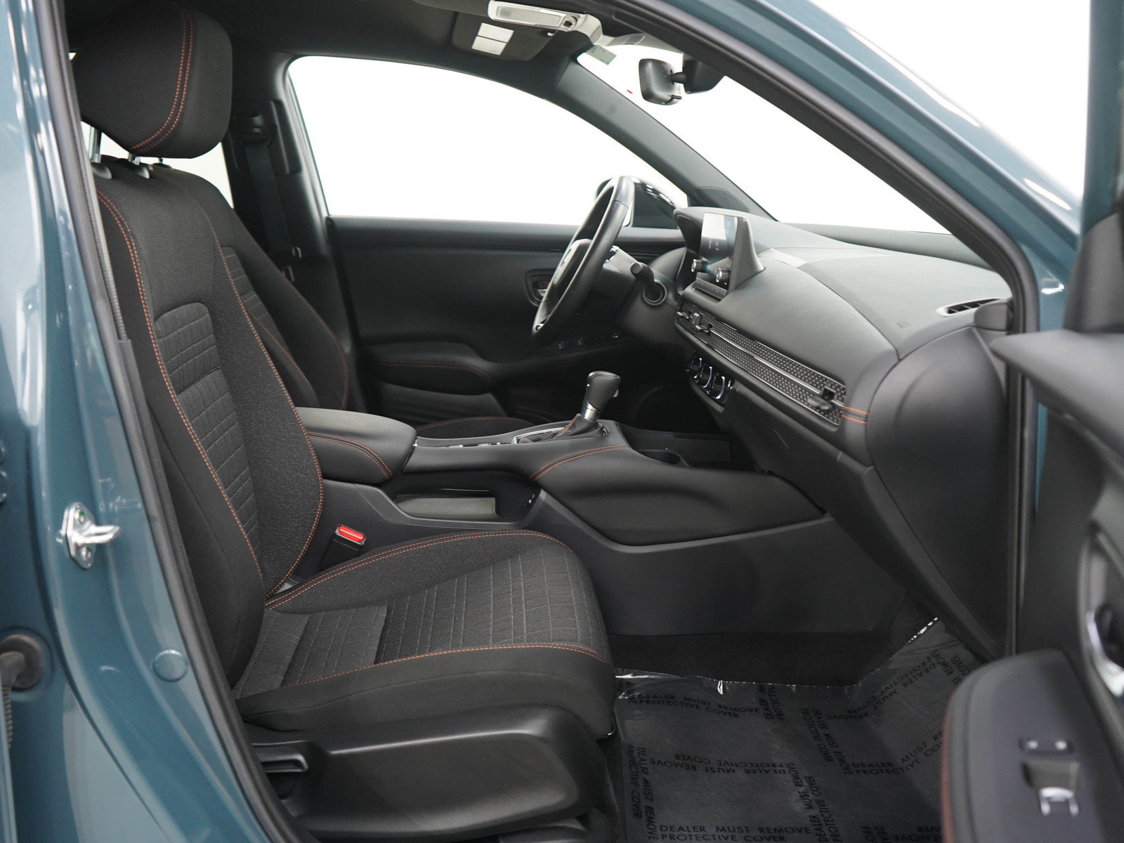 Used 2024 Honda HR-V Sport image 11