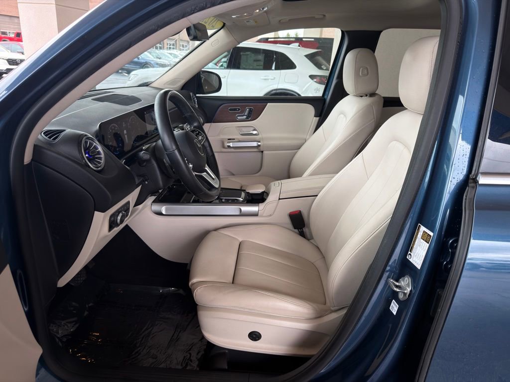Used 2023 Mercedes-Benz GLB 250 4MATIC image 17