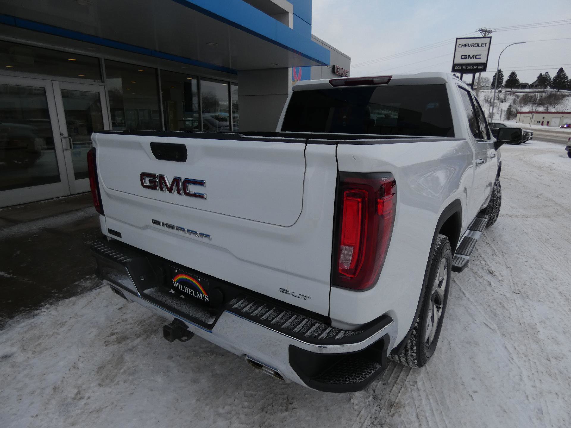 Used 2022 GMC Sierra 1500 SLT image 3