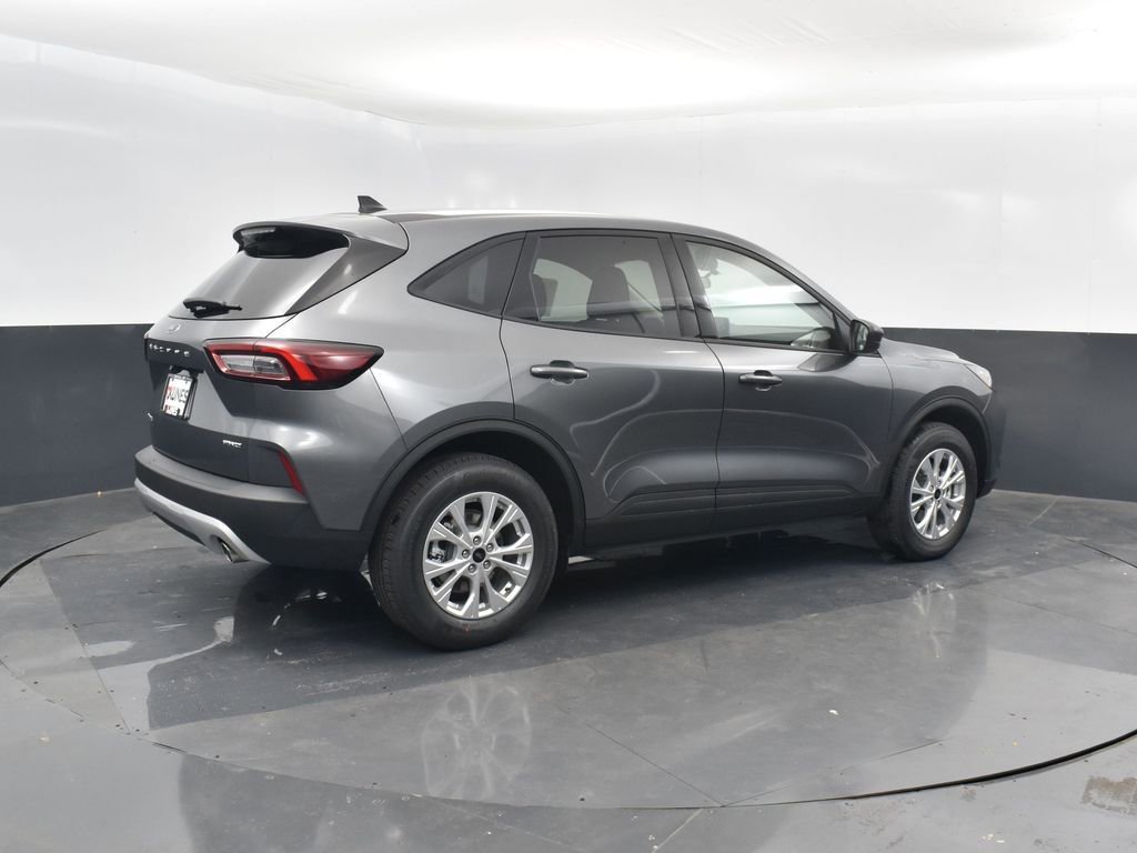 New 2026 Ford Escape Active image 2
