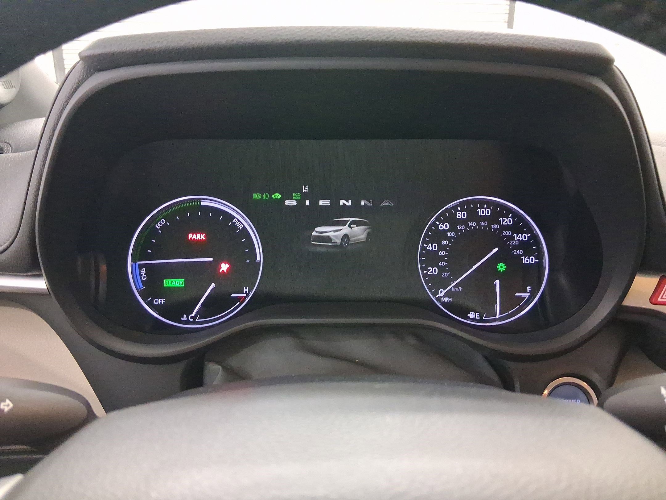 Used 2021 Toyota Sienna Limited image 17