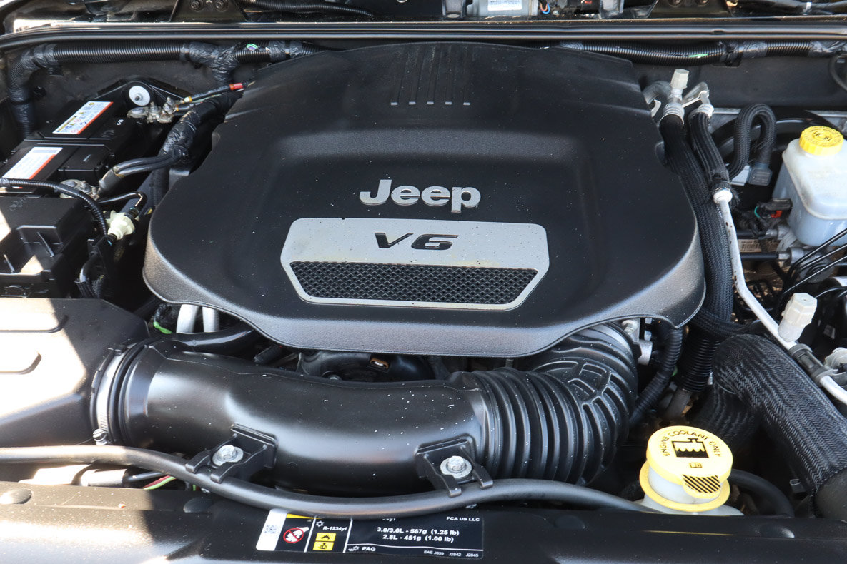 Used 2018 Jeep Wrangler Unlimited Sport S AWD/4WD image 23