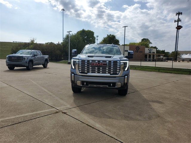 New 2026 GMC Sierra 2500 Denali w/ Denali Reserve Package image 2