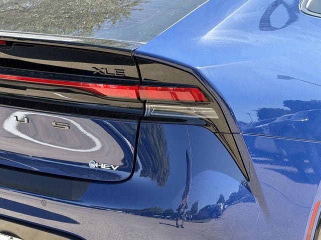 New 2027 Toyota Prius XLE FWD image 7