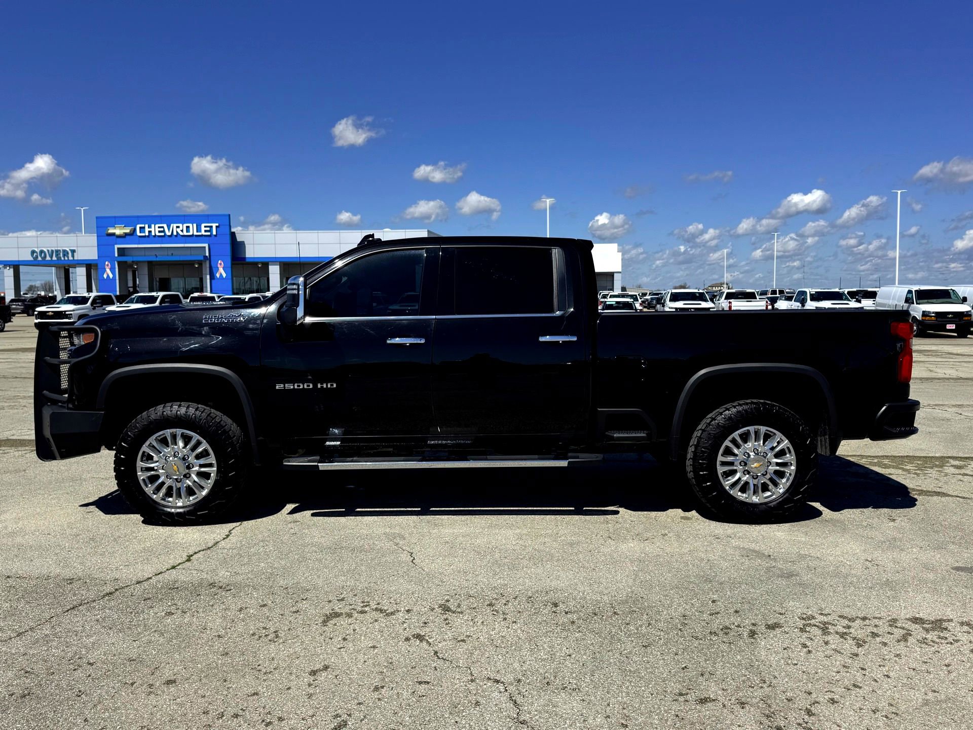 Used 2021 Chevrolet Silverado 2500 High Country w/ Z71 Off-Road Package image 10