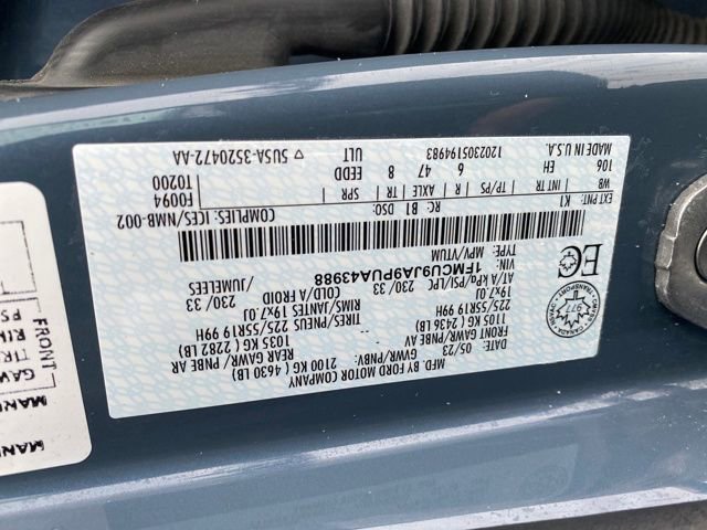 Used 2023 Ford Escape Platinum AWD/4WD image 24