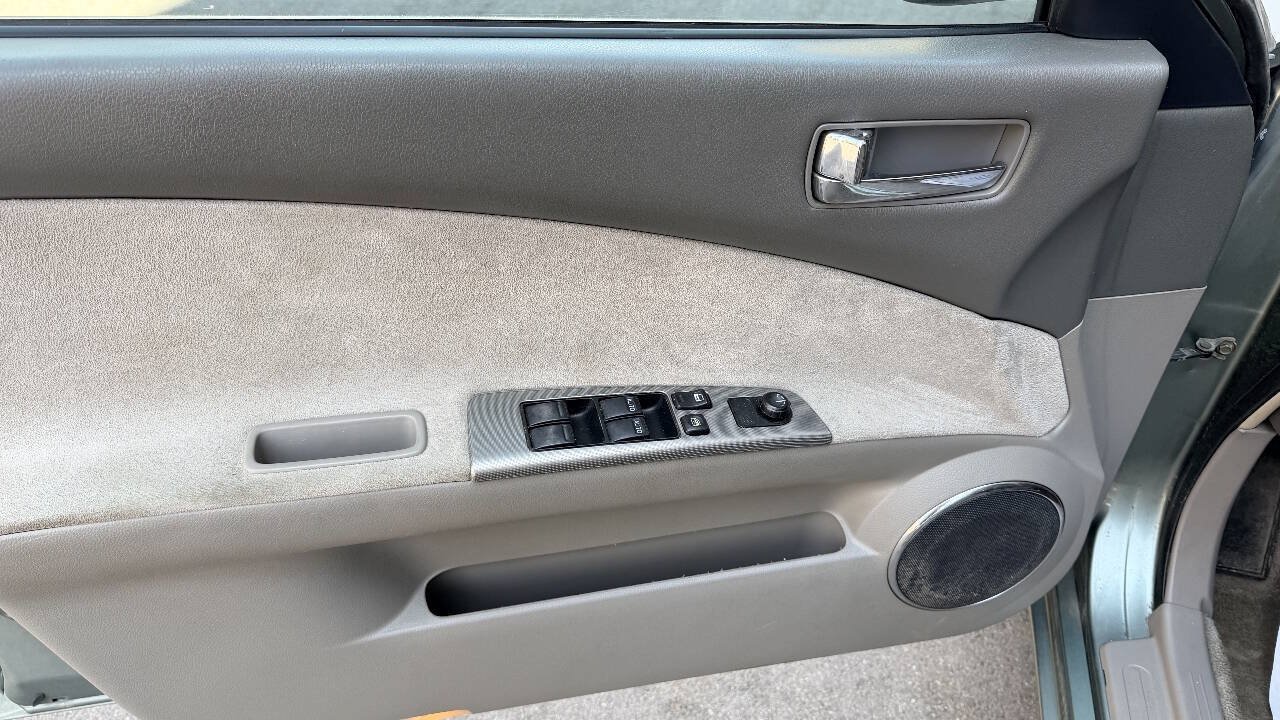 Used 2005 Nissan Altima 2.5 S w/ (F01) Convenience Pkg FWD image 10