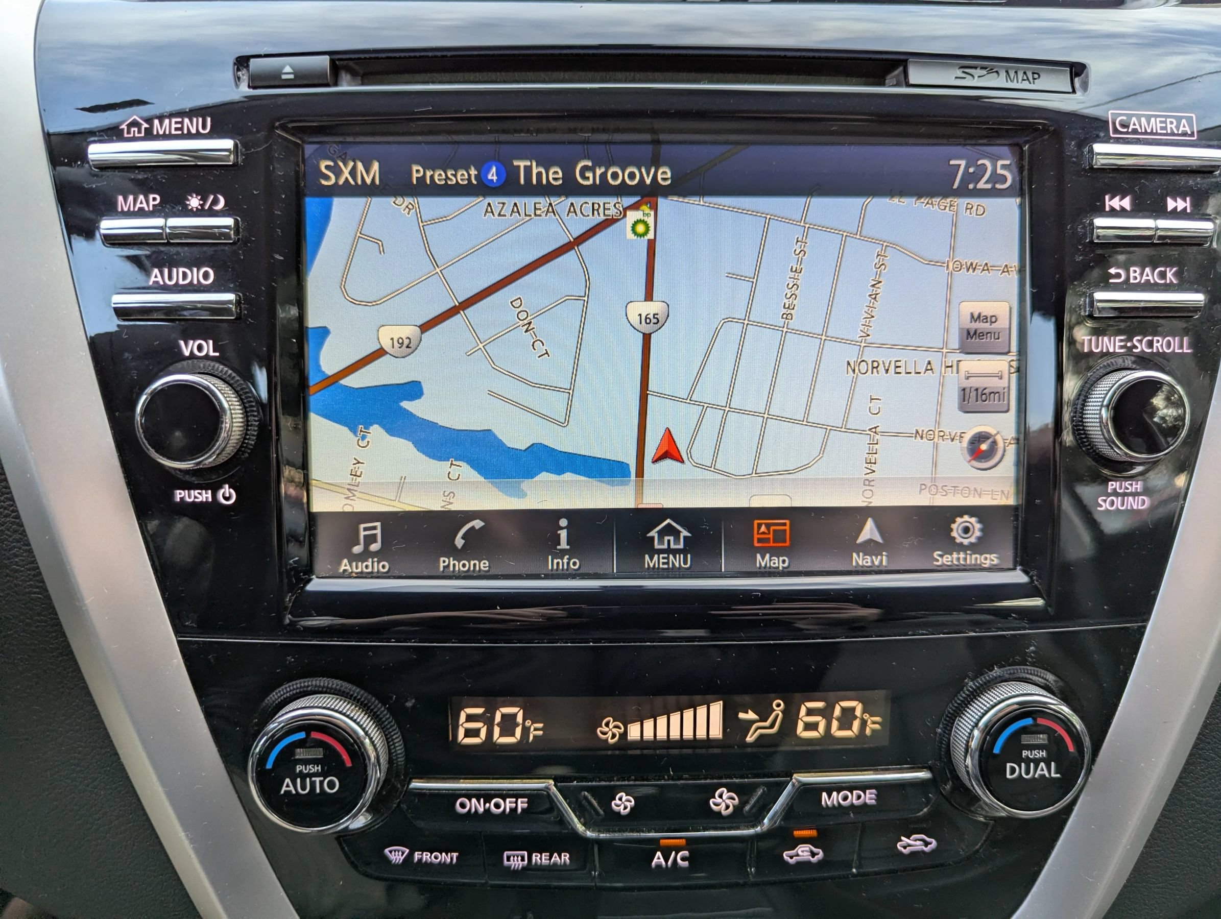 Used 2015 Nissan Murano SL FWD image 4