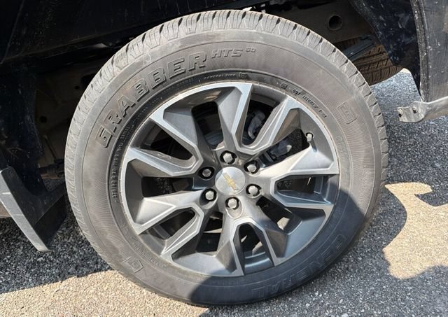 Used 2023 Chevrolet Silverado 1500 LT AWD/4WD image 10