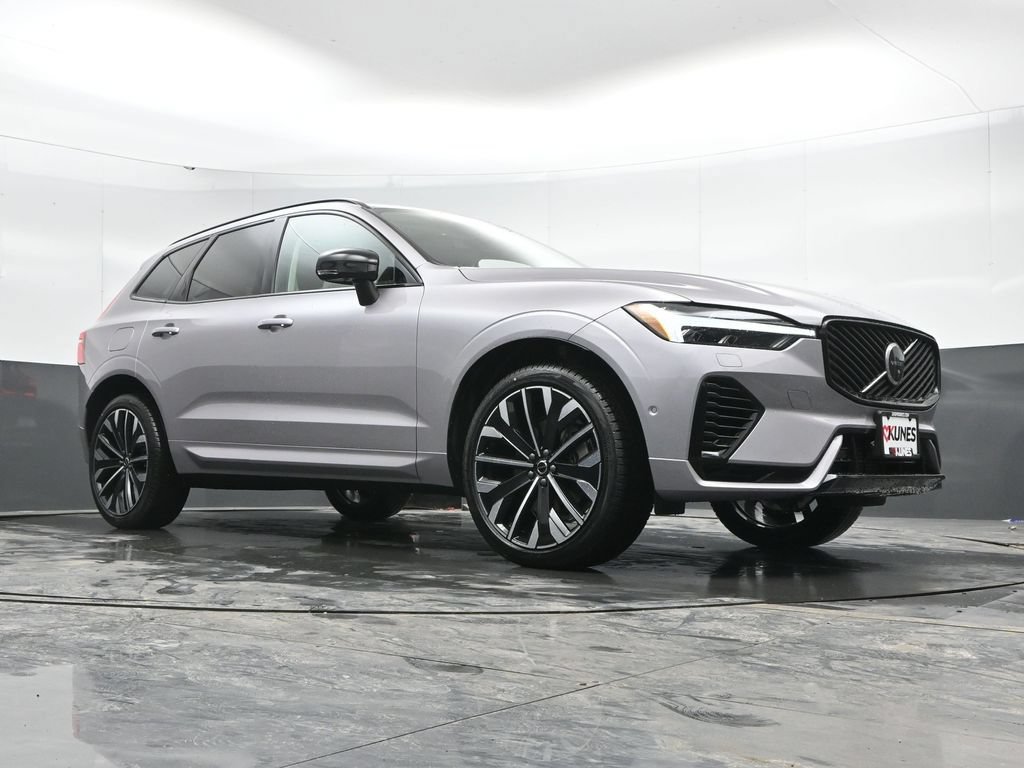 New 2026 Volvo XC60 T8 Ultra w/ Protection Package Premier AWD/4WD image 40