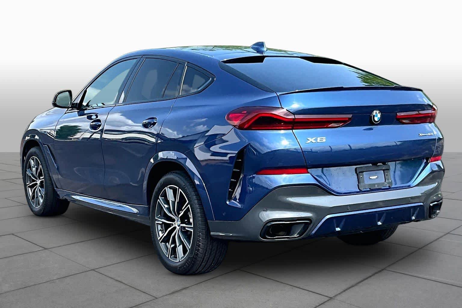 Used 2022 BMW X6 xDrive40i w/ M Sport Package AWD/4WD image 11