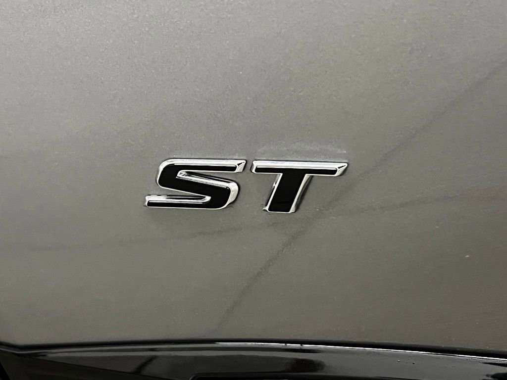 New 2026 Buick Envision Sport Touring image 12